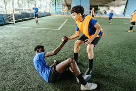 巨人杀手：鲁尼弟弟率麦克尔斯菲尔德掀翻足总杯卫冕冠军水晶宫